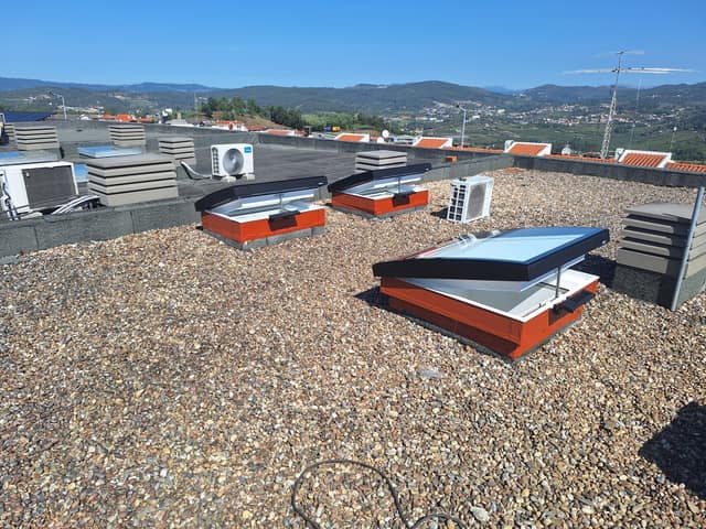 Depois — Janelas planas — Jet Construções